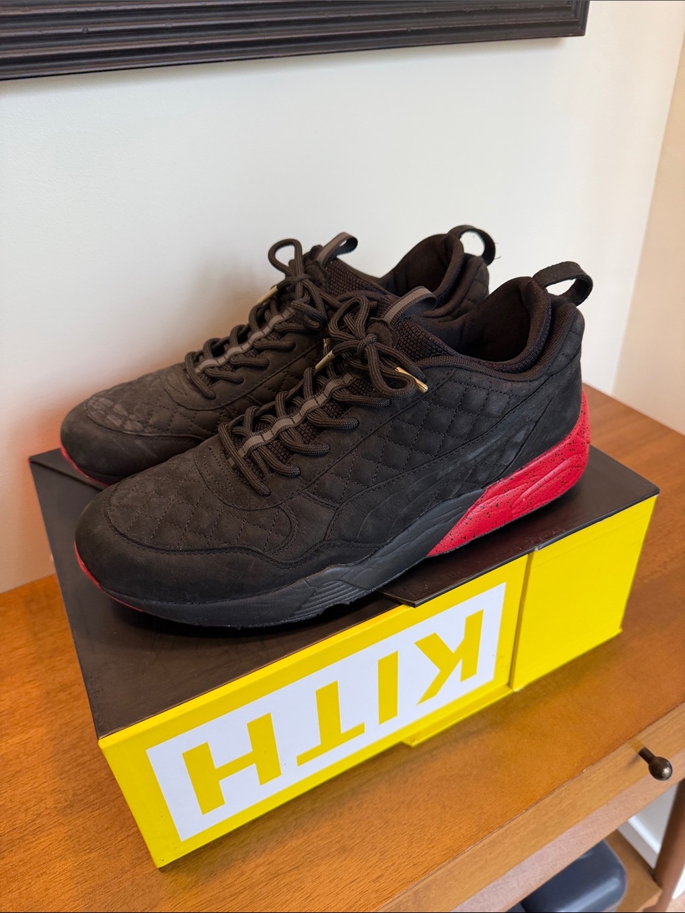 Ronnie Fieg x Highsnobiety x Puma Men’s Quilted Black & Red Low-Top Sneakers